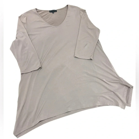 Alisha.d Tan shark hem flowy blouse - Picture 3 of 6